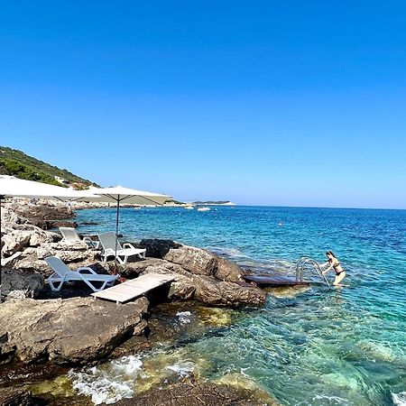 Villa Carisma Island Βις Εξωτερικό φωτογραφία