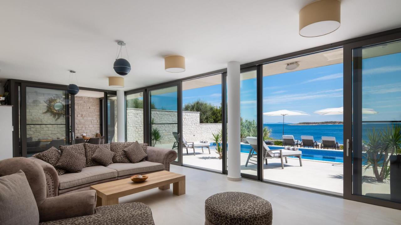 Villa Carisma Island Βις Εξωτερικό φωτογραφία