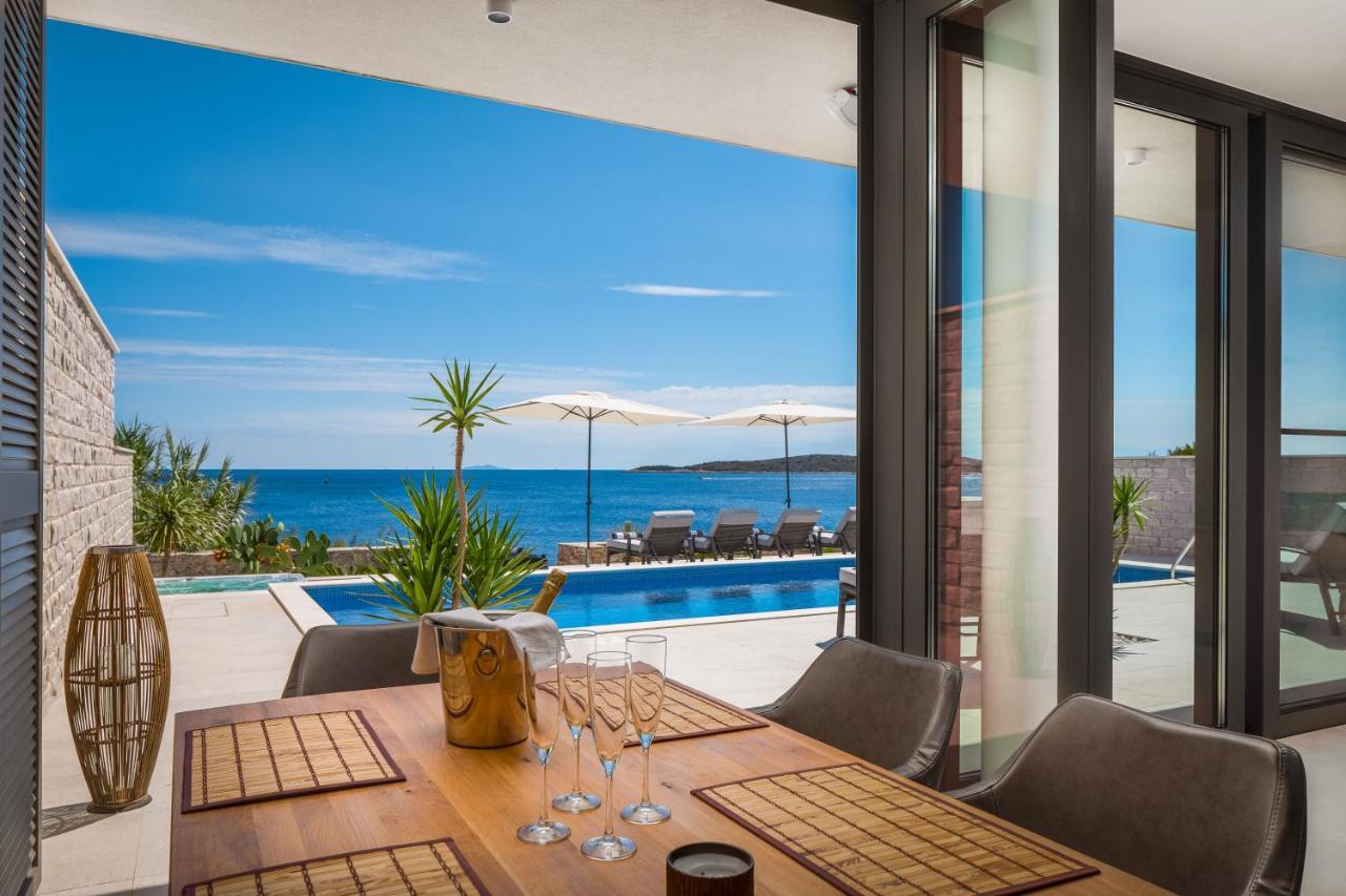 Villa Carisma Island Βις Εξωτερικό φωτογραφία