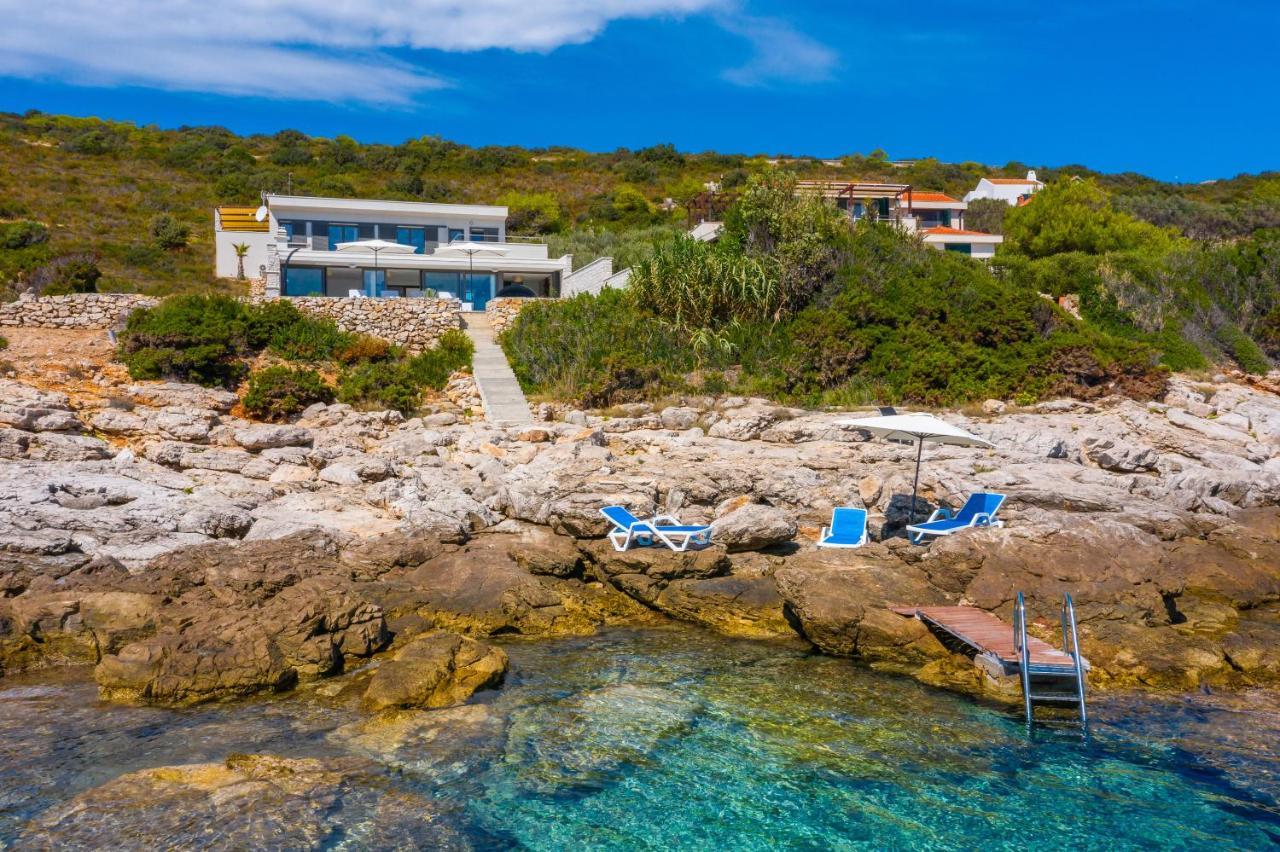 Villa Carisma Island Βις Εξωτερικό φωτογραφία