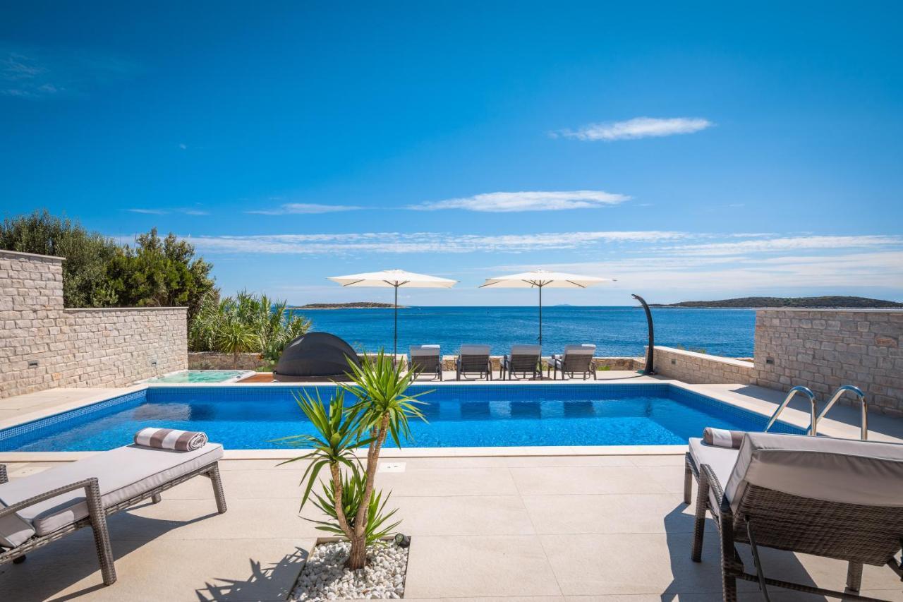 Villa Carisma Island Βις Εξωτερικό φωτογραφία