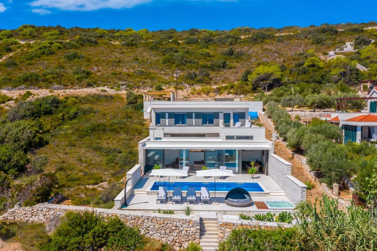 Villa Carisma Island Βις Εξωτερικό φωτογραφία