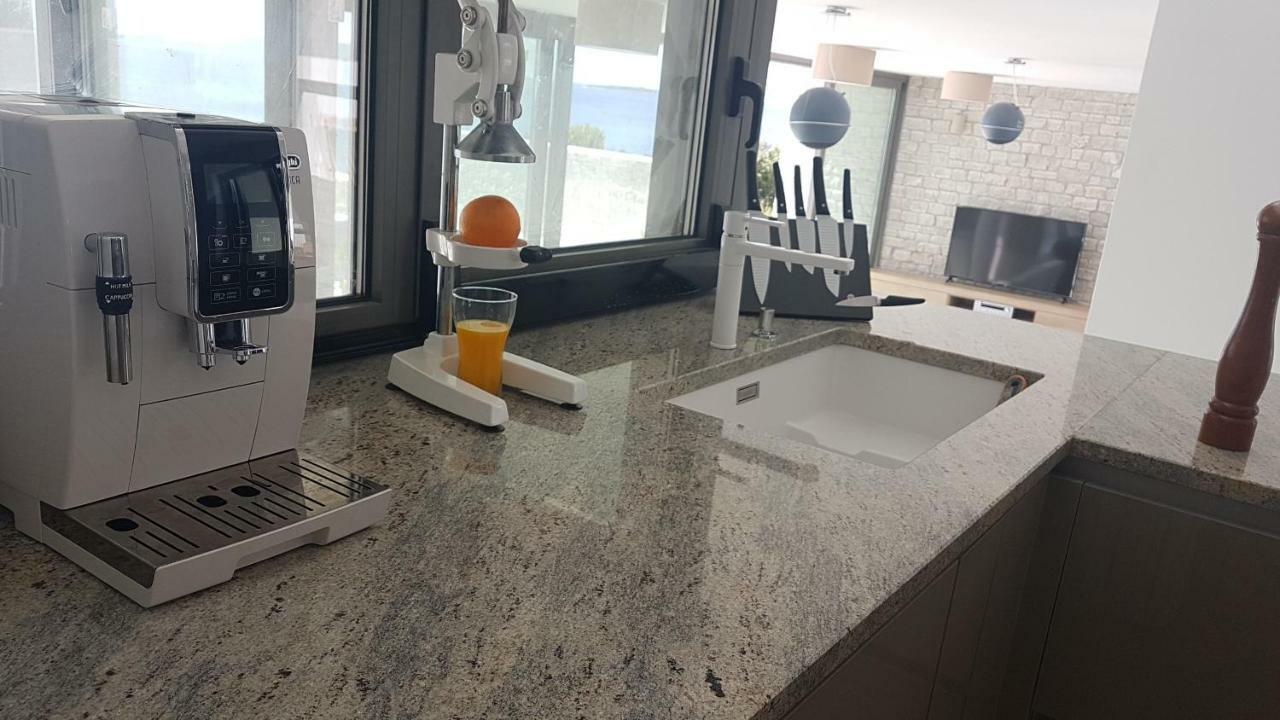 Villa Carisma Island Βις Εξωτερικό φωτογραφία