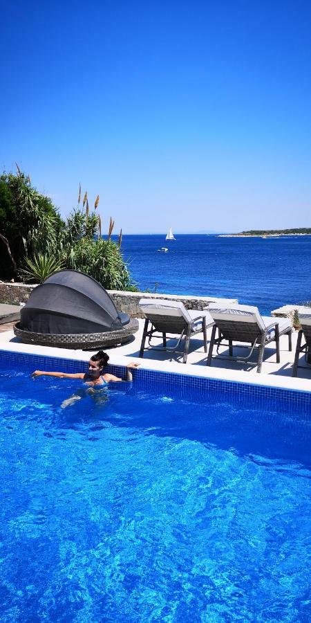 Villa Carisma Island Βις Εξωτερικό φωτογραφία